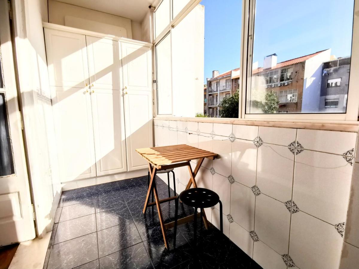 Tradicional Portuguese Apartment Lisboa Exteriör bild